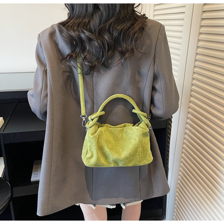 กระเป๋าคลาวด์แบบรูเชด  กระเป๋า - Interior Design Korean Style บทวิจารณ์และราคา